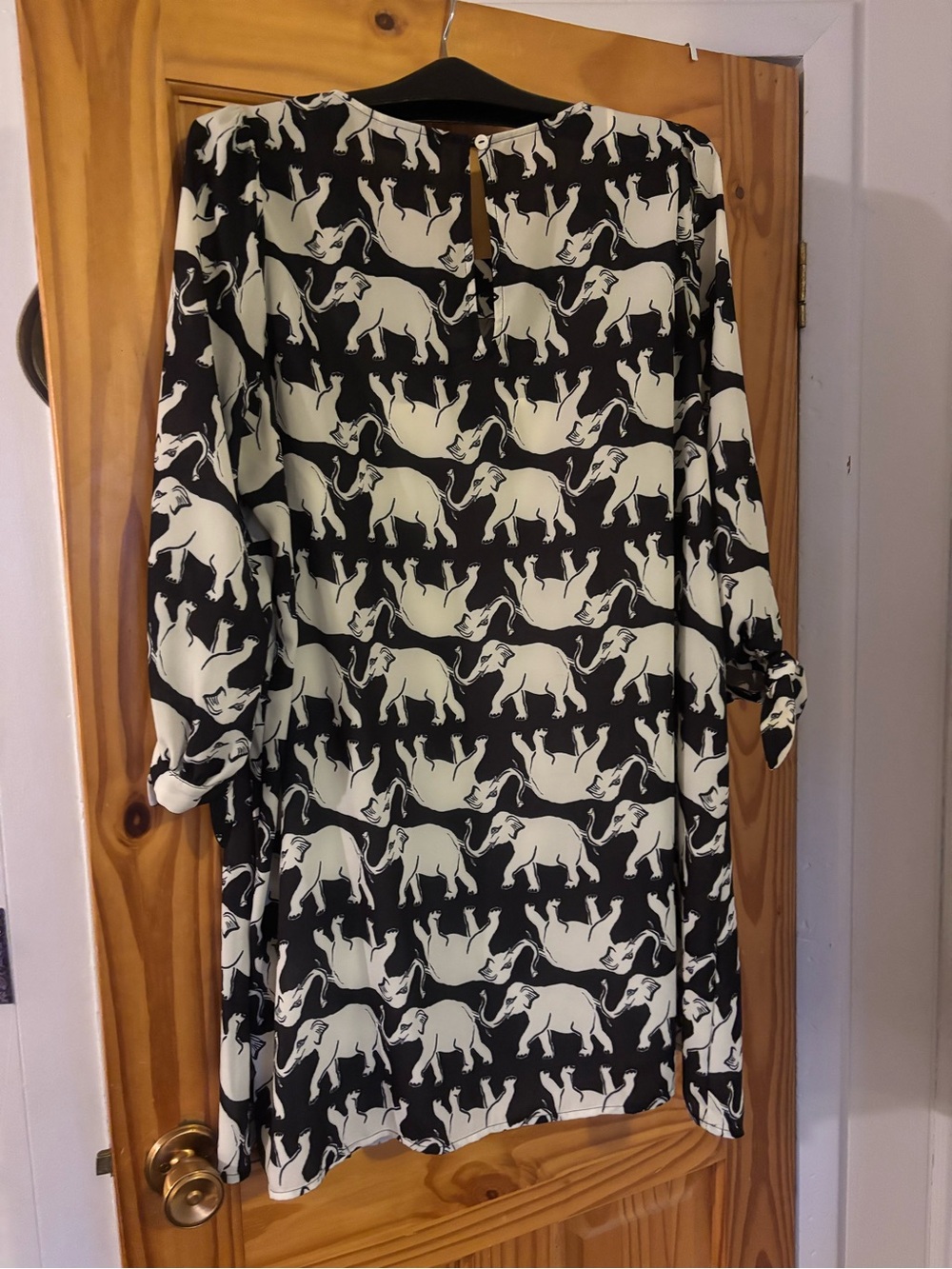 ModCloth Elephant Day Parade Shift Dress – Size 1X– Black & White – Lined - Picture 4 of 5